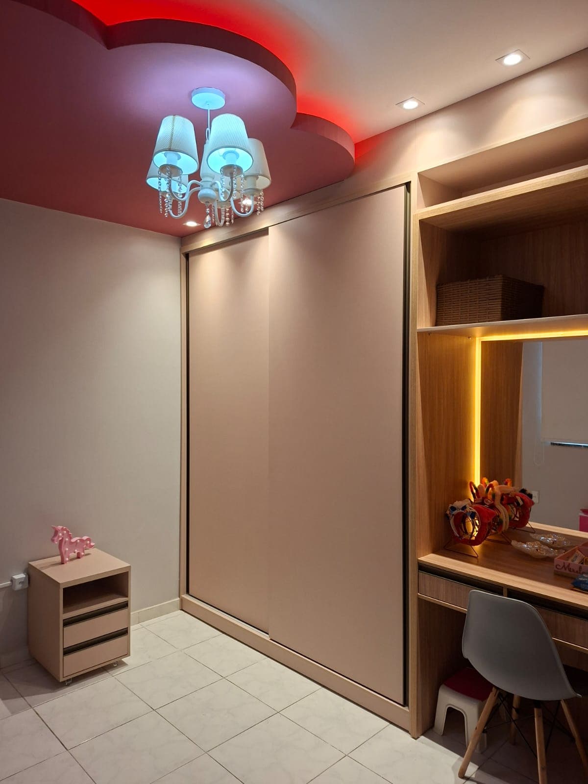 Roupeiro Camarim Integrado